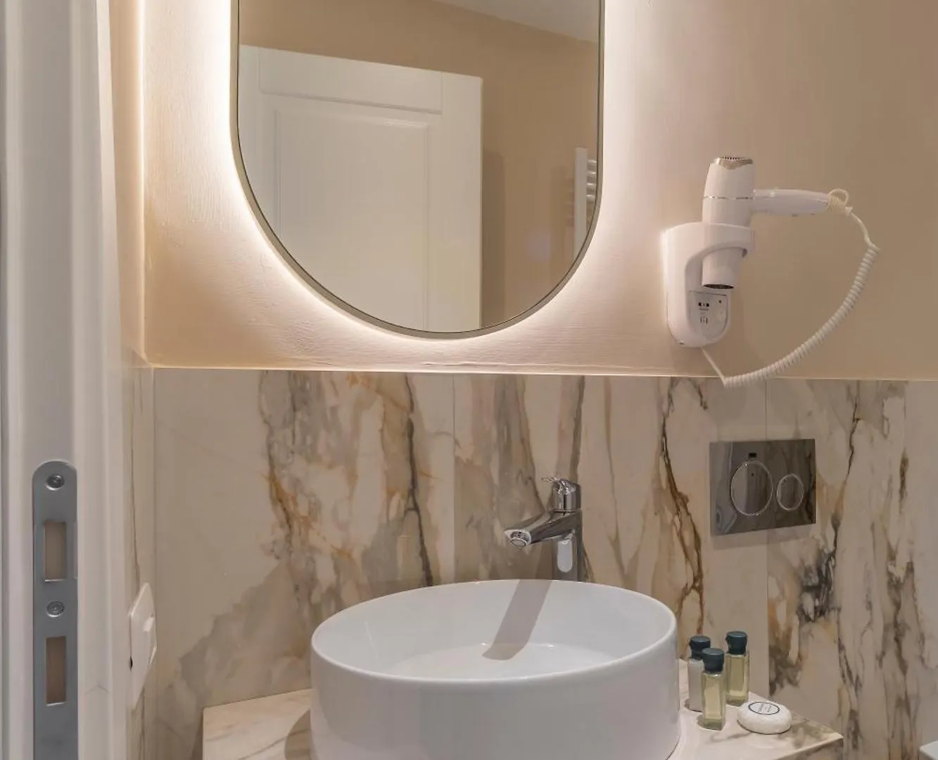Trevi Imperial Suite 3 Rome 0*,  Italy